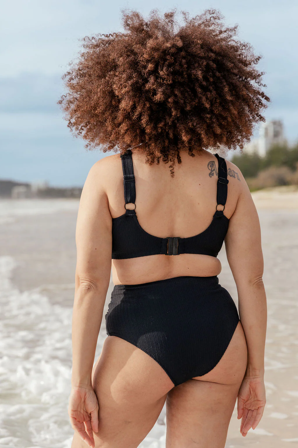 Miami Bikini Pants in Black - Image 31