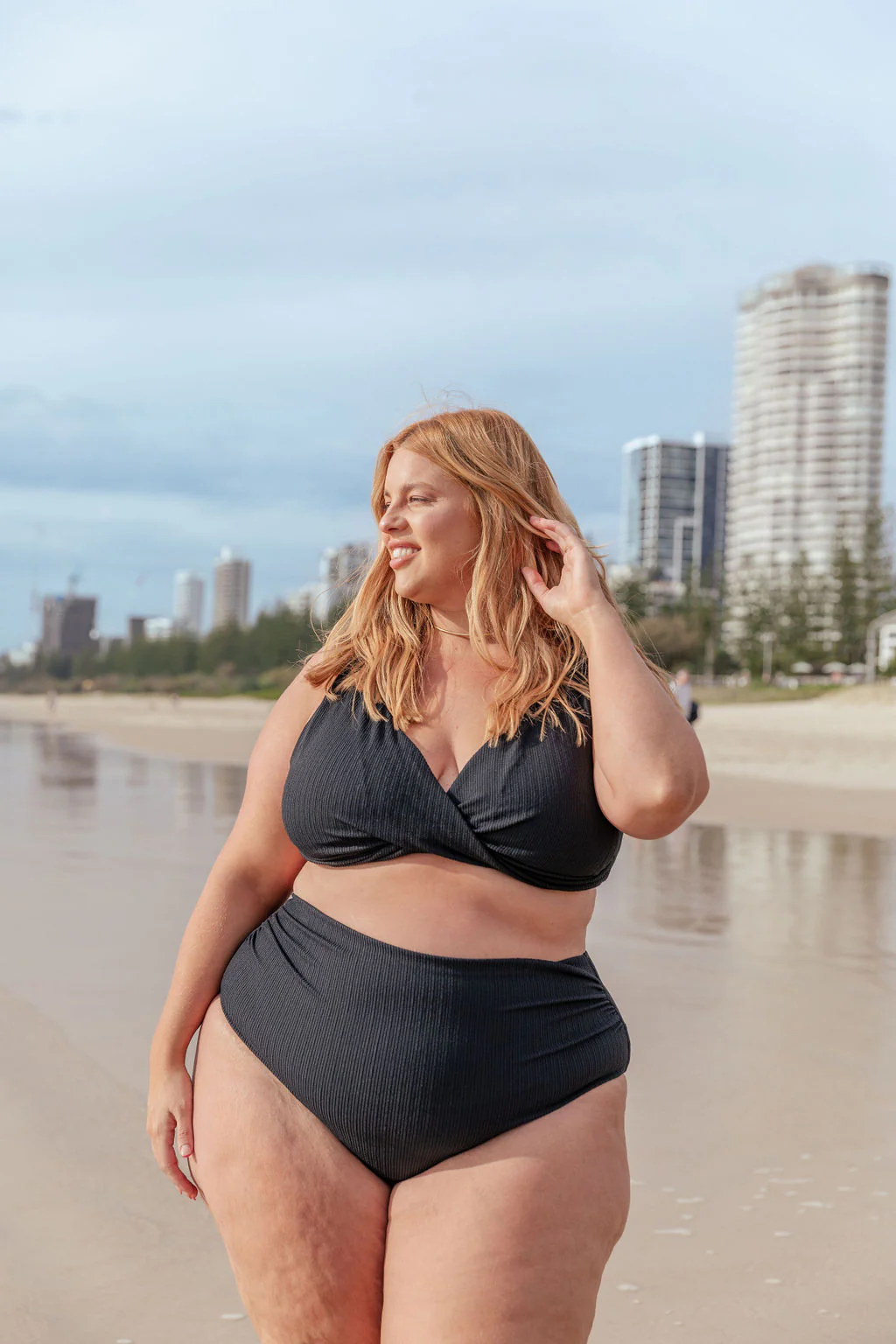 Miami Bikini Pants in Black - Image 32