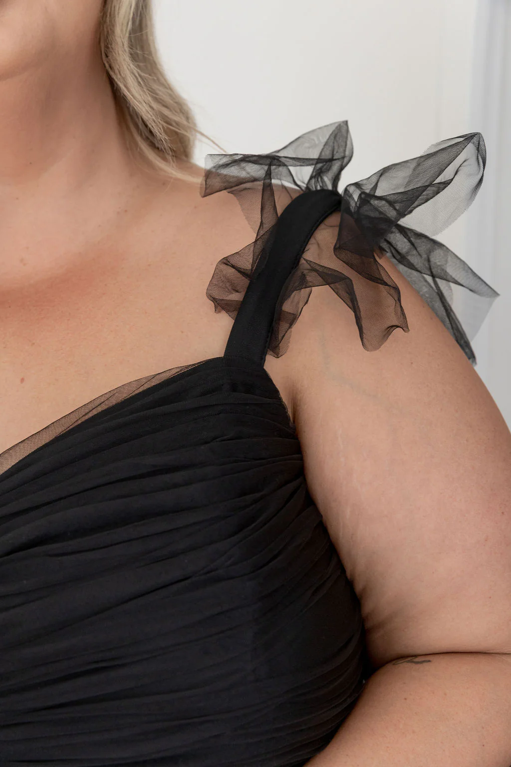 Princess Maxi Dress in Black - Image 18