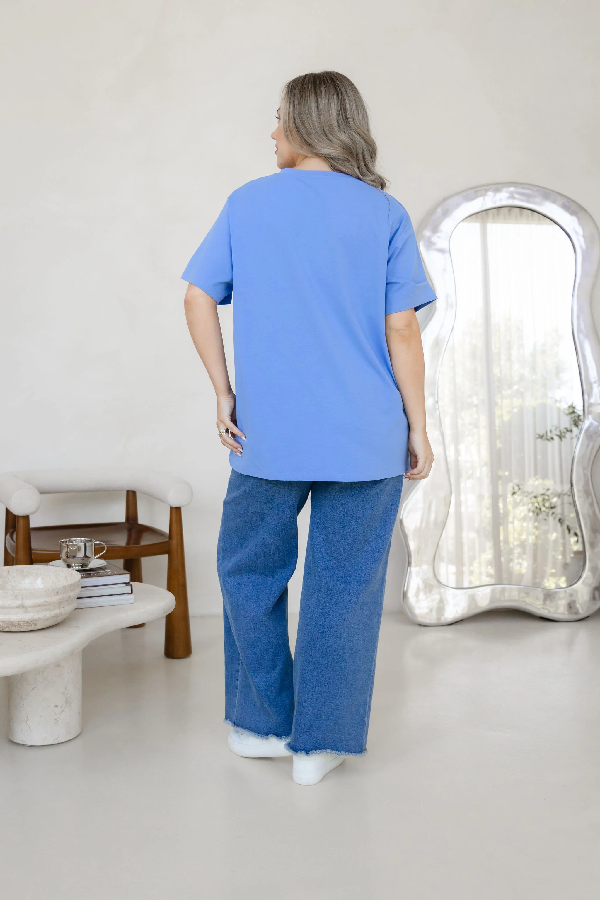 Relaxed V-Neck Tee in Cornflower Blue - Image 9