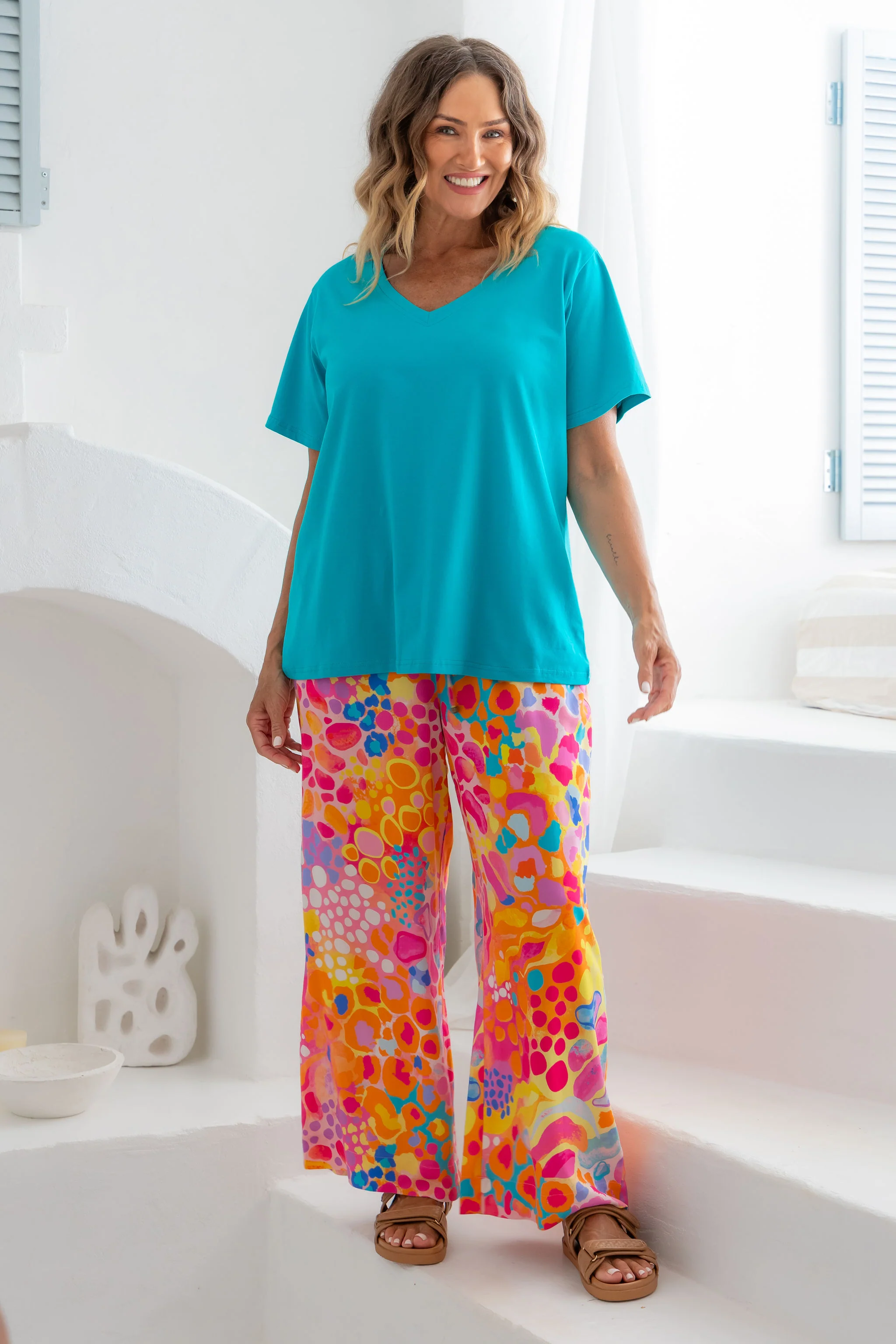 Relaxed V-Neck Tee in Teal - Image 5