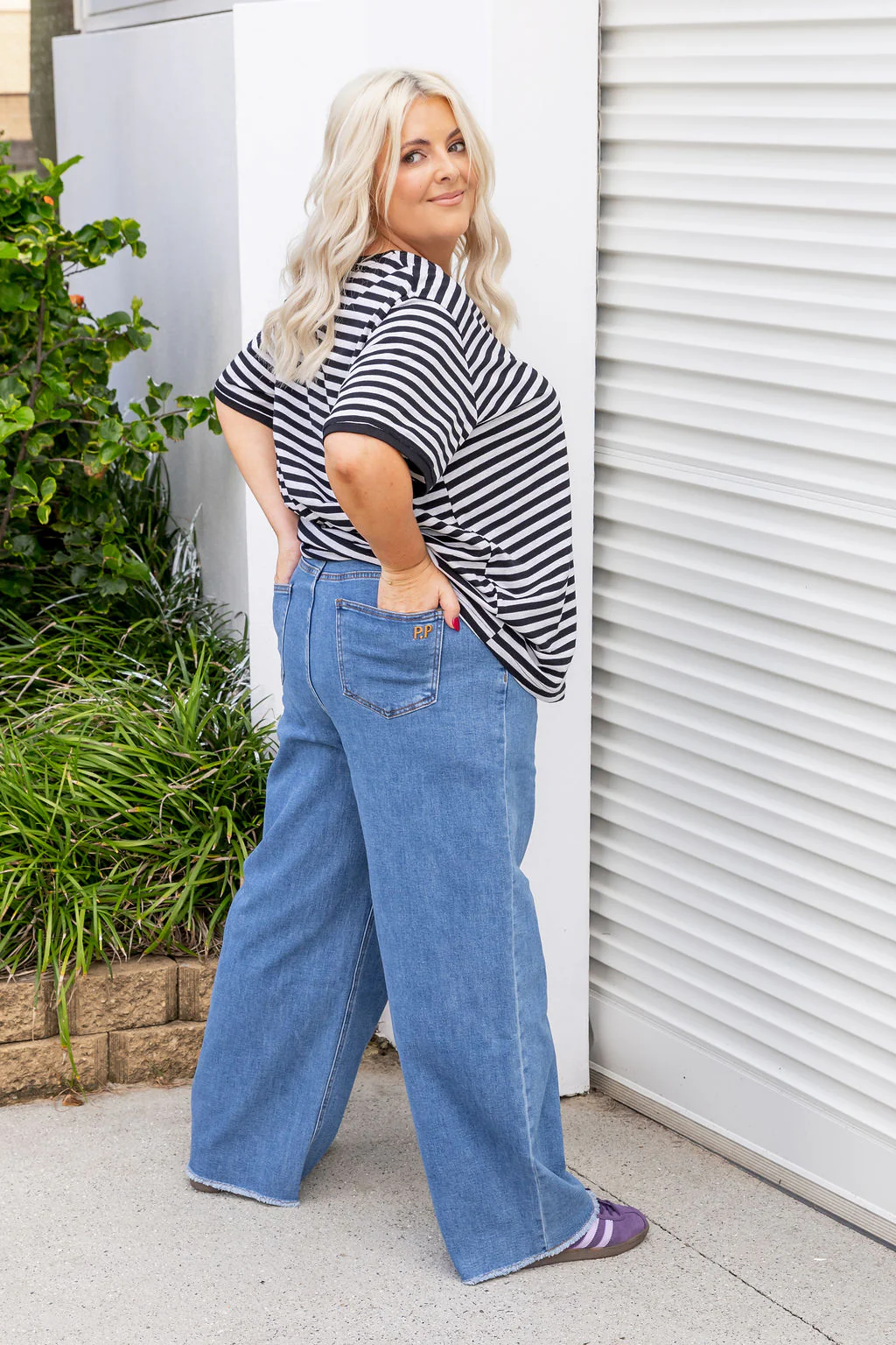 Rikki Jeans in Mid Blue - Image 3