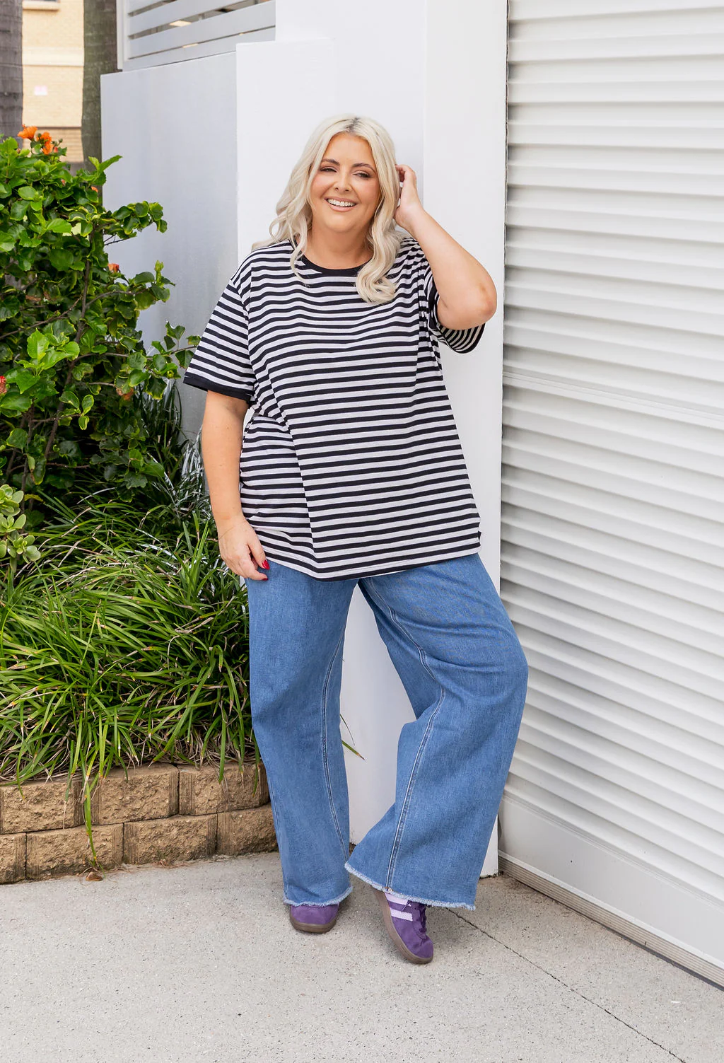 Rikki Jeans in Mid Blue - Image 9