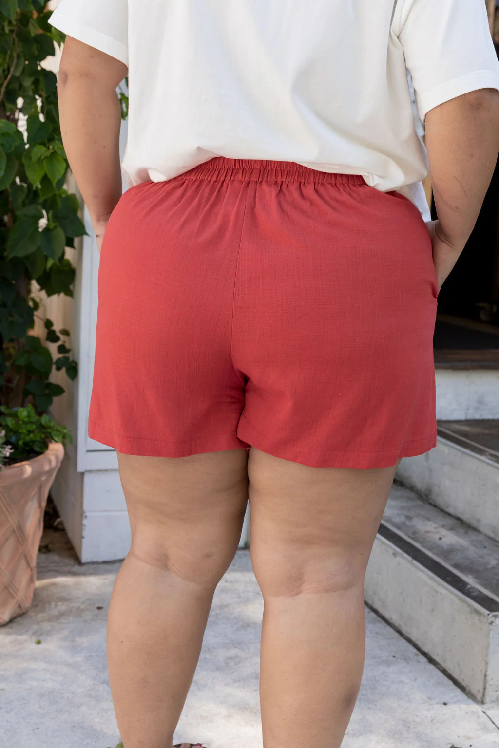 Samara Linen Blend Skort in Vermilion - Image 8