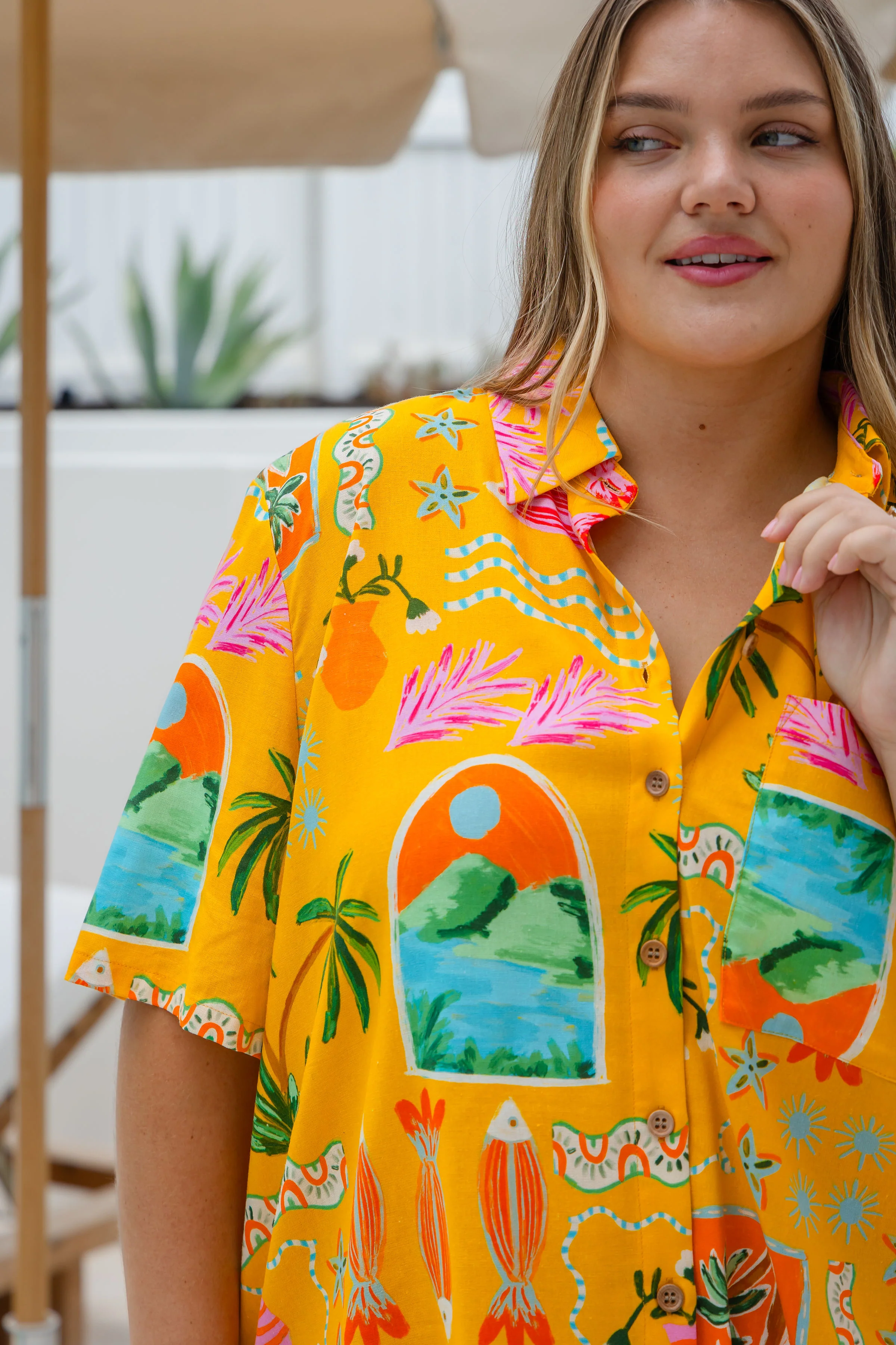 Samara Linen Blend Shirt in Star Fish Fiesta - Image 4