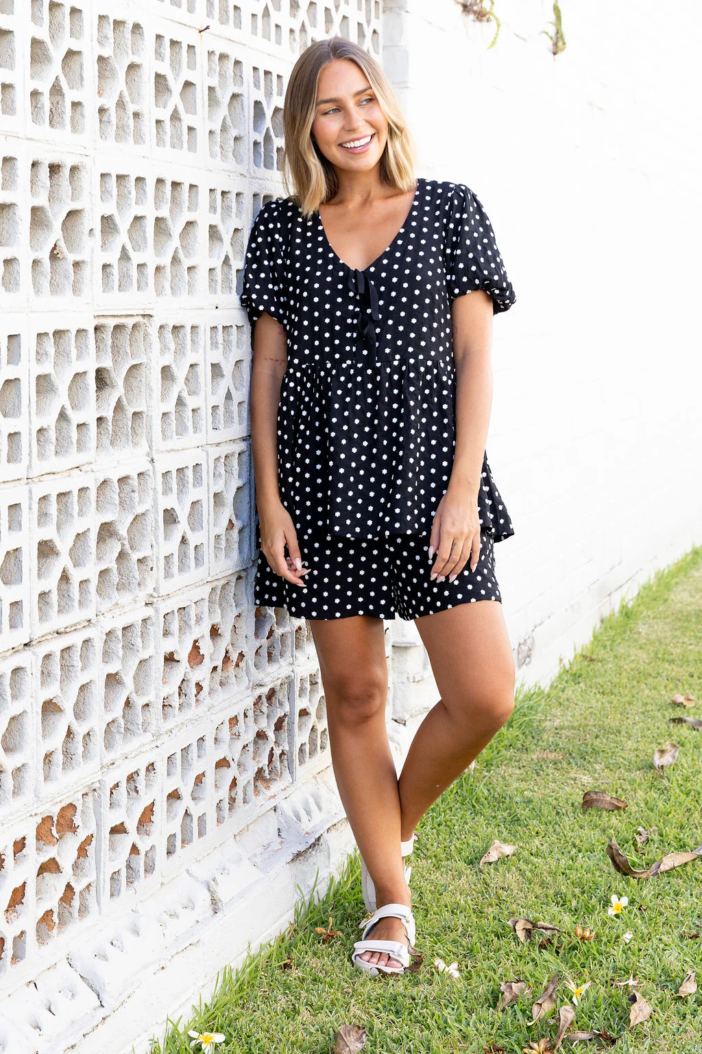 Samara Short in Embroidered Floral Dot - Image 5