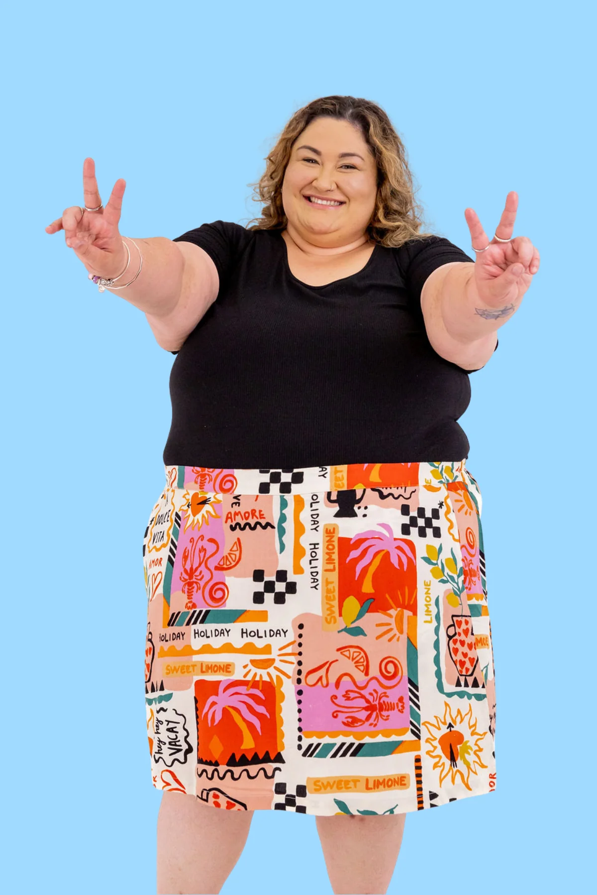Samara Linen Blend Skort in La Dolce Vita - Image 4