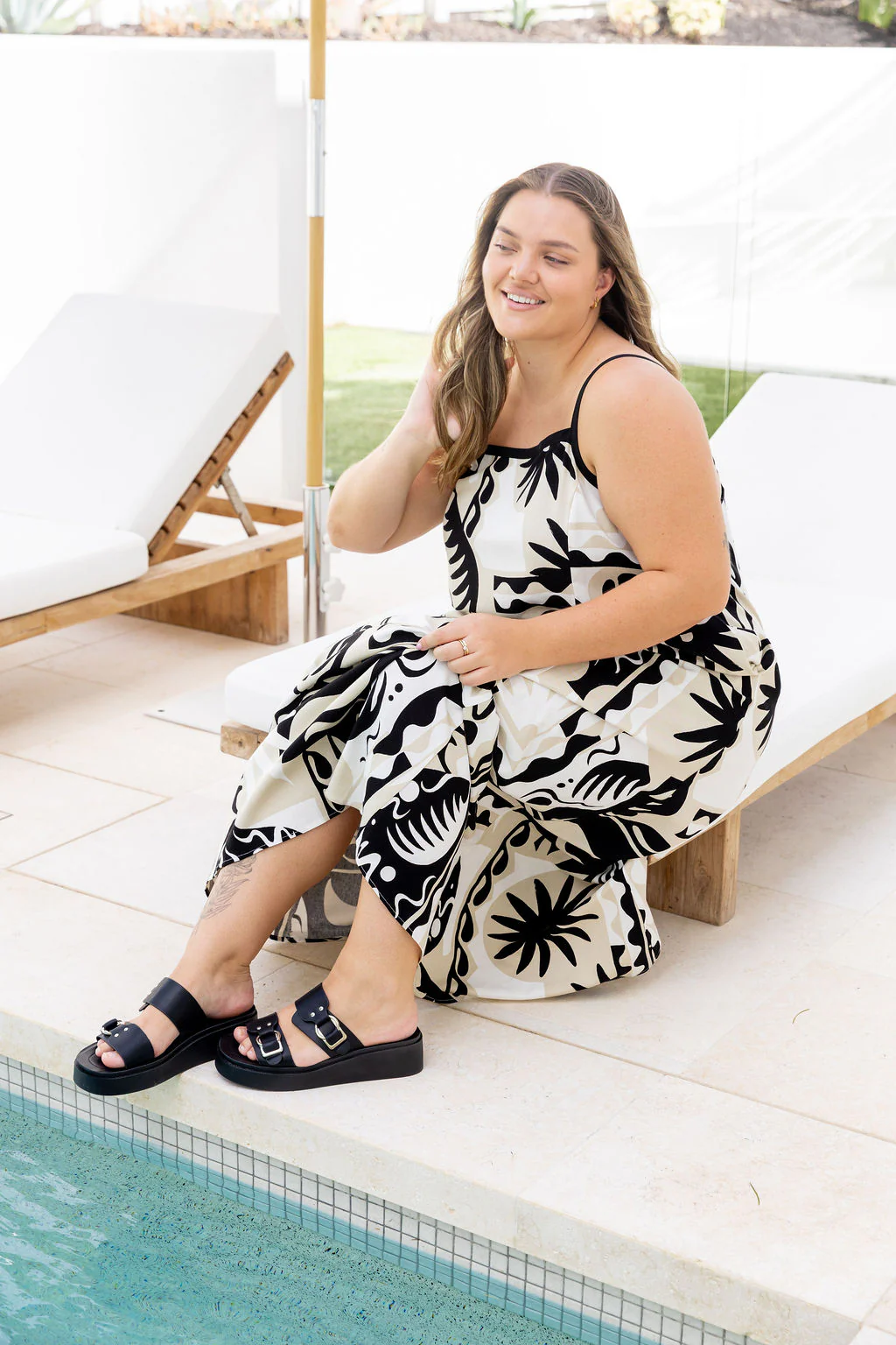 Sol Linen Blend Maxi Dress in Neptune - Image 8