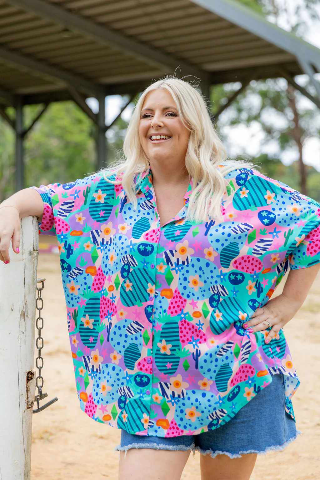 Tammin Shirt in Small Horse Club by Deb McNaughton - Image 5