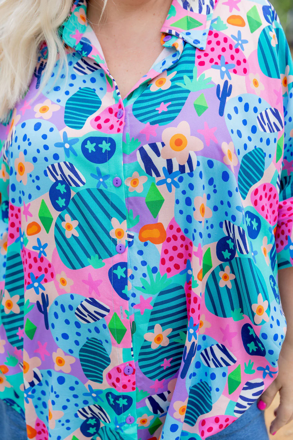 Tammin Shirt in Small Horse Club by Deb McNaughton - Image 8