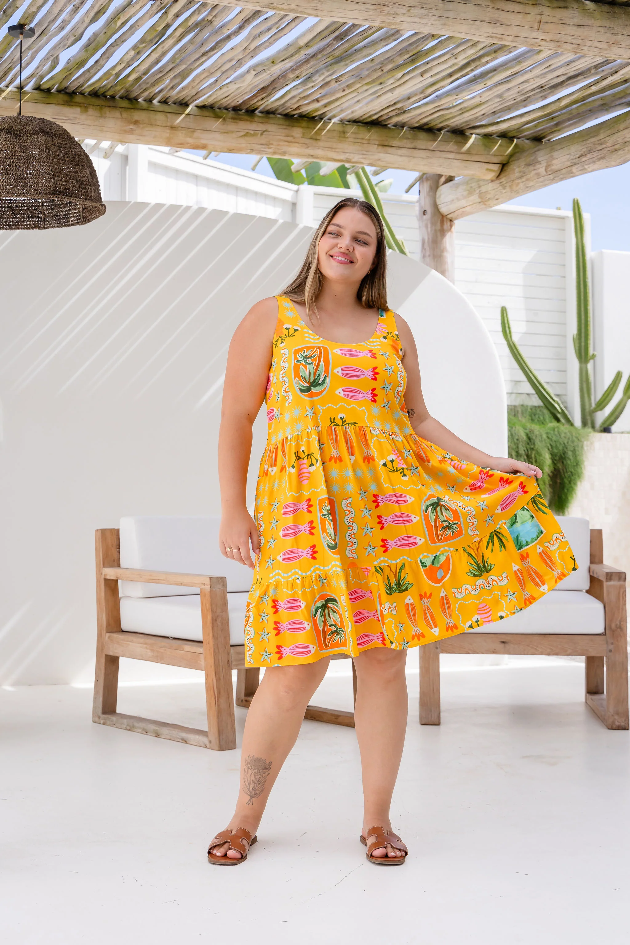 Tony Linen Blend Dress in Star Fish Fiesta - Image 5